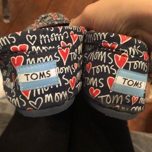 TOMS Mother’s Day Loafers